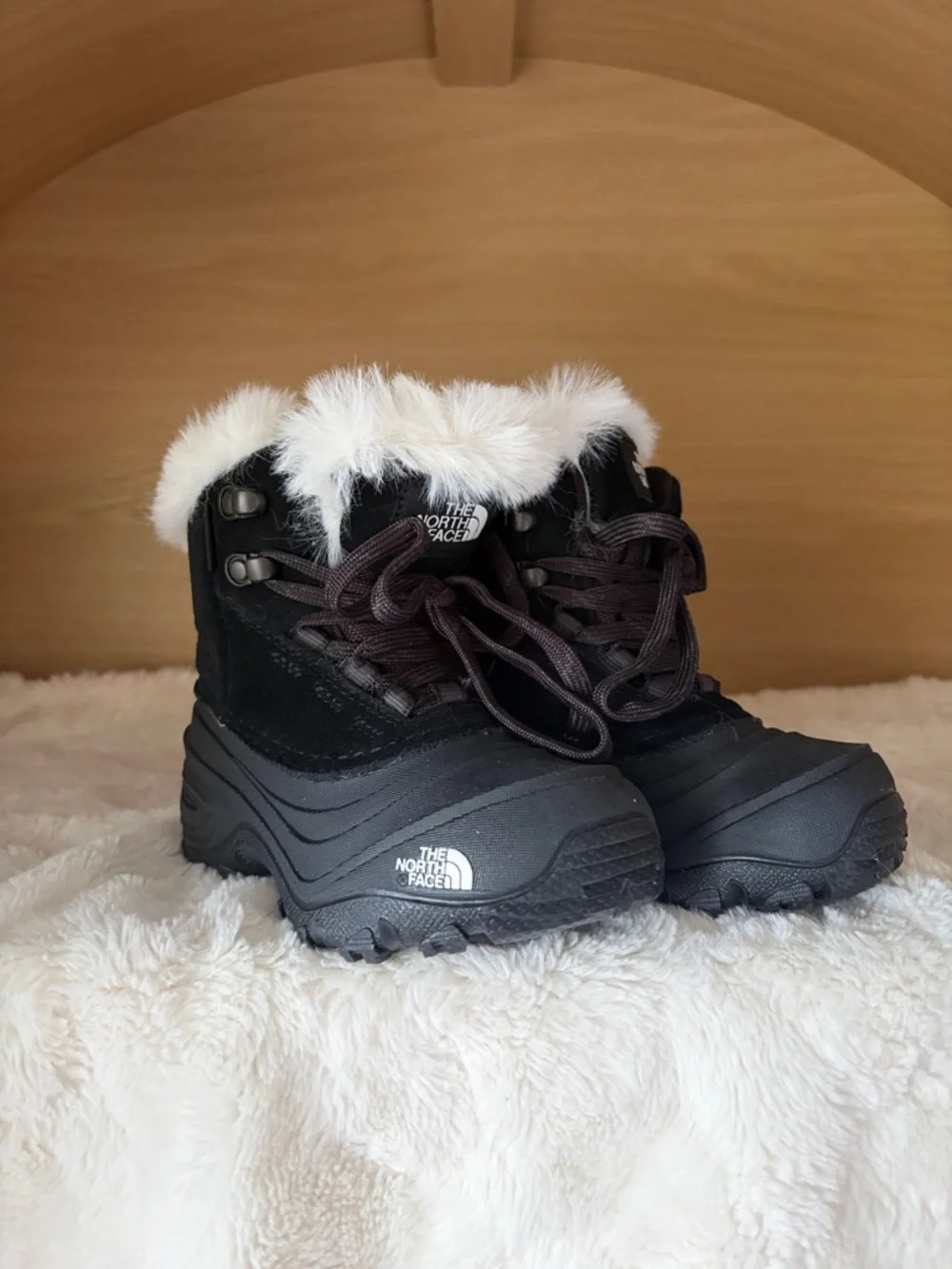 ✨$55✨The North Face Teen Shellista Lace V Boot | Black | Kids 10 (NIB)